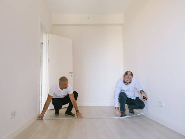 Remodelación de pisos pequeños: maximiza espacio y estilo